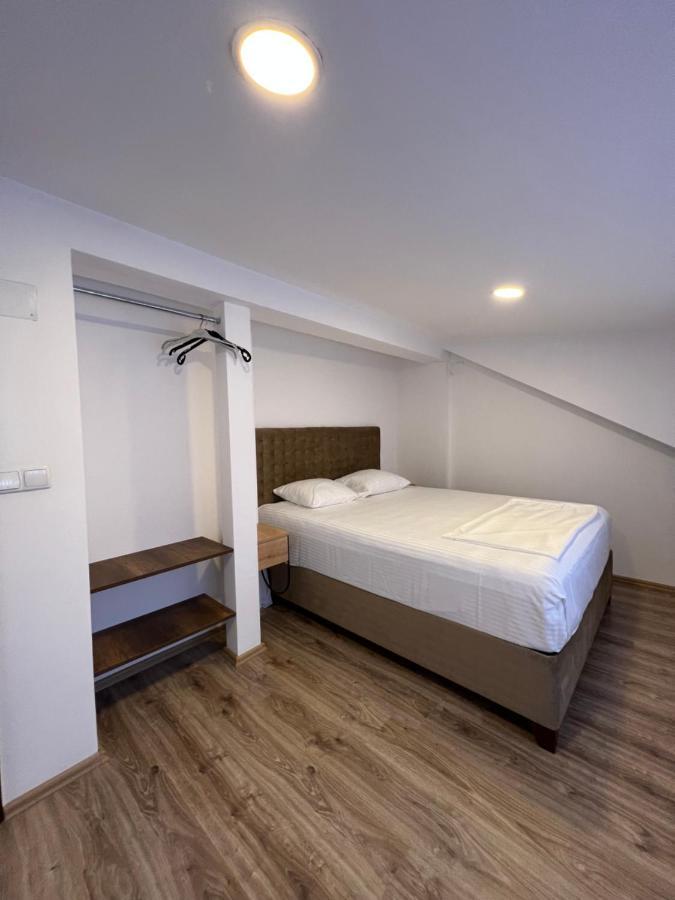 Zani Boutique Hotel プリズレン エクステリア 写真